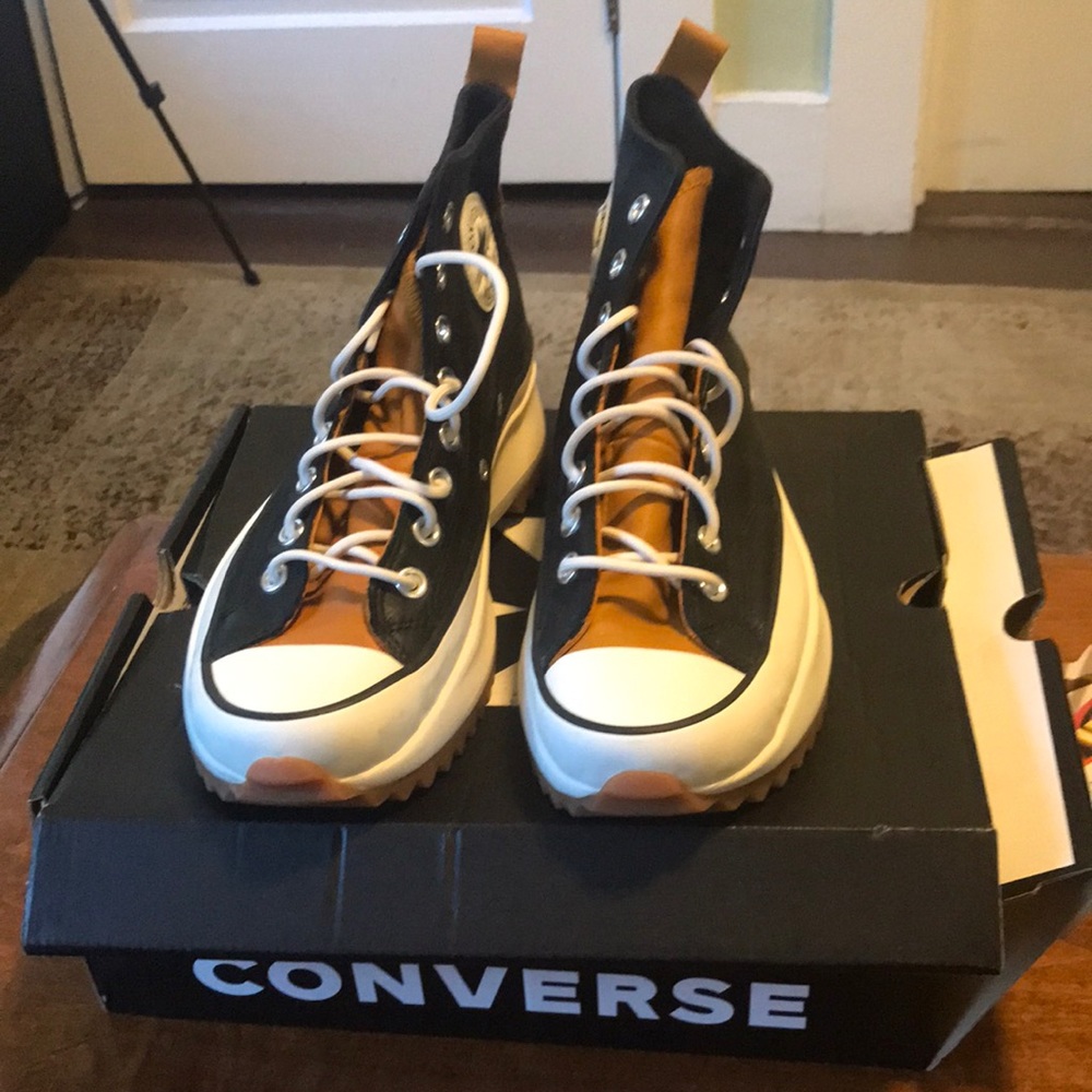 Brand New Converse Run Star Hike Size 10
